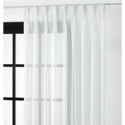 Inbetween Bettie Wit