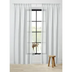 Inbetween Bettie Wit