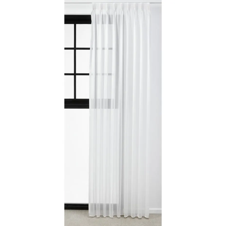 Inbetween Kimberly Wit