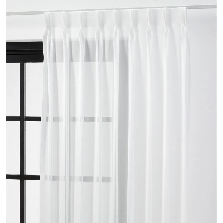 Inbetween Kimberly Wit